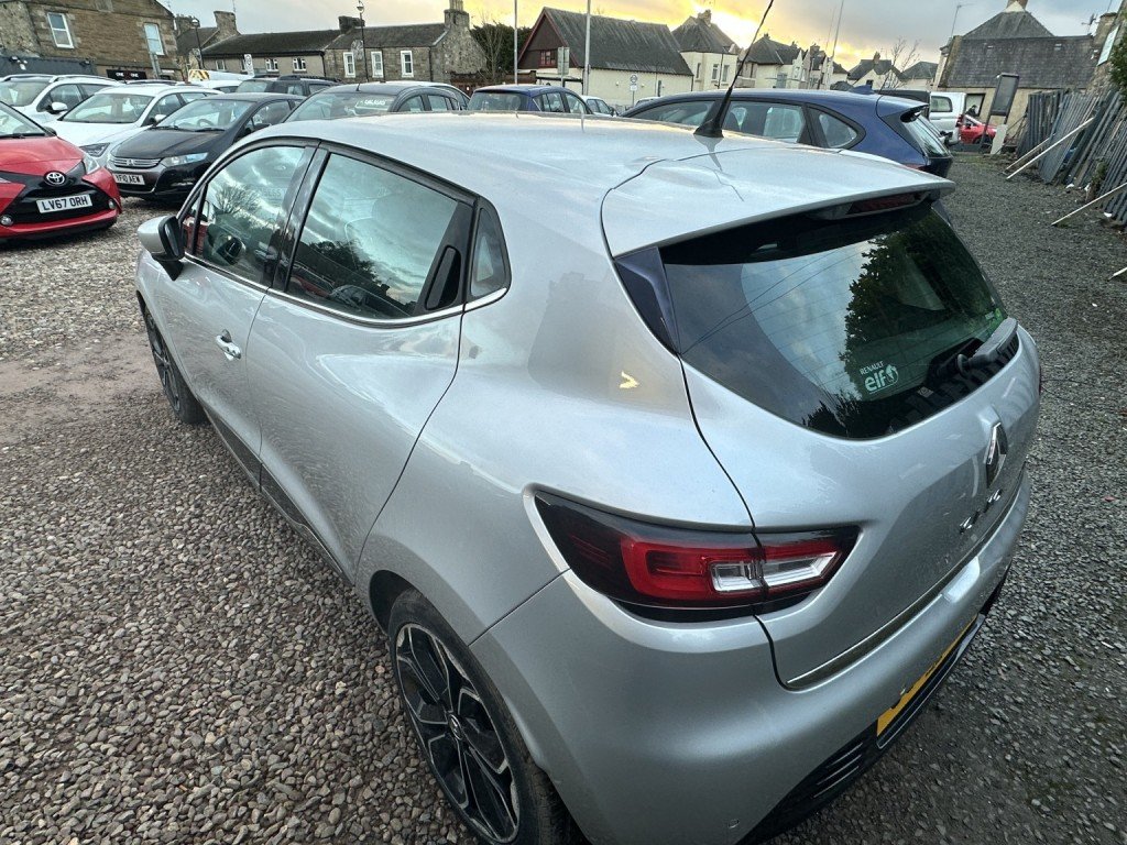 2017 Renault Clio photo 9