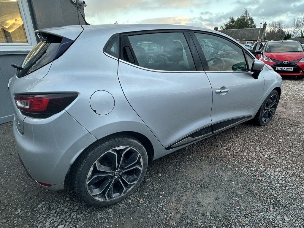 2017 Renault Clio photo 14