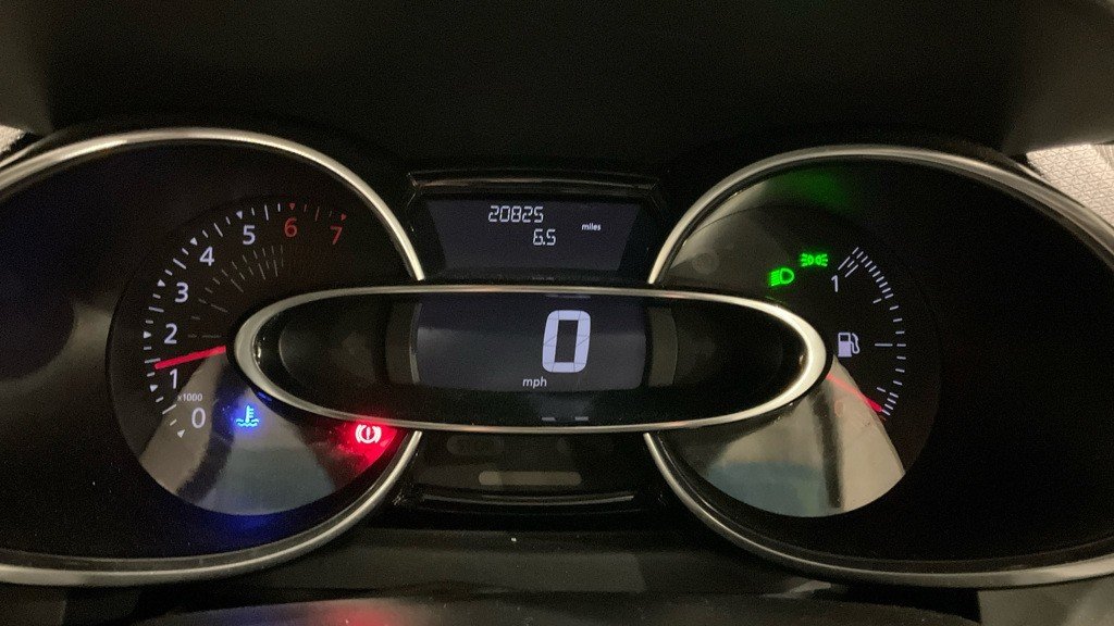 2017 Renault Clio photo 20