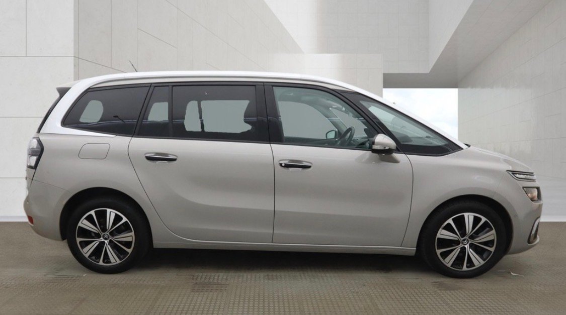 2017 Citroen C4 Grand Picasso photo 3
